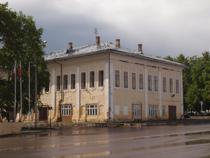 Здание городской управы)